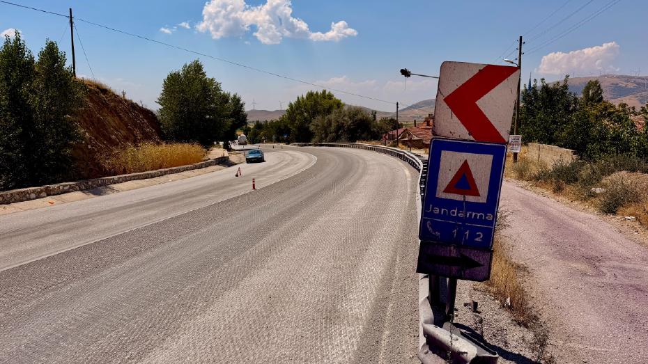 Afyonkarahisar'da Boya Dökülen Yol İçin Kalıcı Çözüm Bulundu