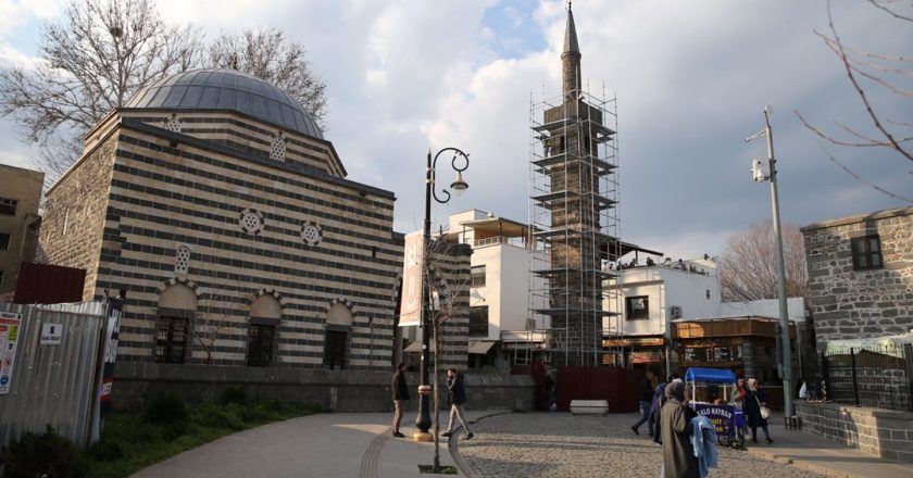 Diyarbakır’ın dört ayaklı minaresi restore ediliyor