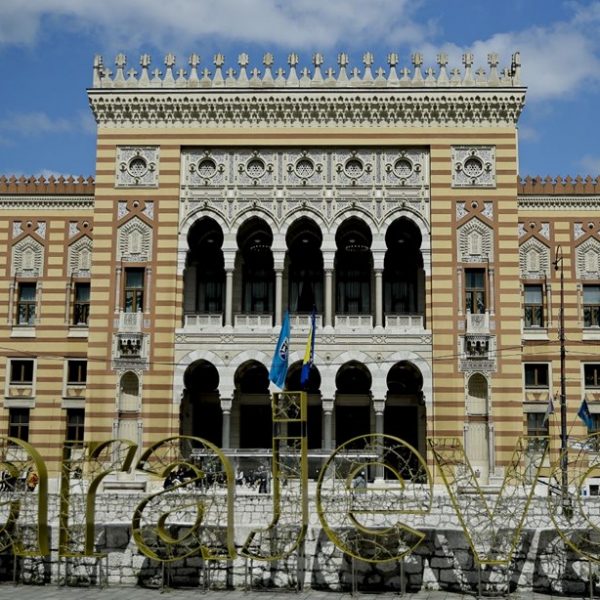 Vijecnica Kütüphanesi Saraybosna’nın tarihine ışık tutuyor