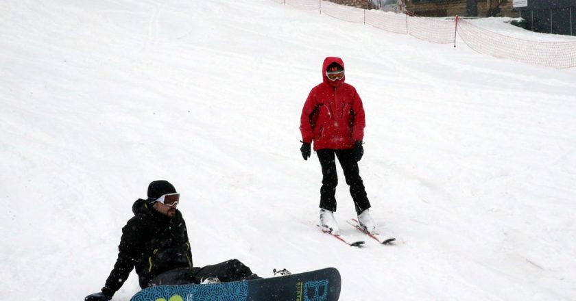 Mart ayında Ilgaz Yurduntepe Kayak Merkezi’nde kayak yapabilirsiniz.