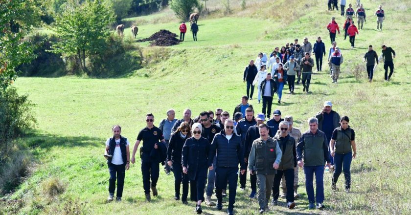 Ardahan’da doğa turizmine yürüyüşle dikkat çektiler