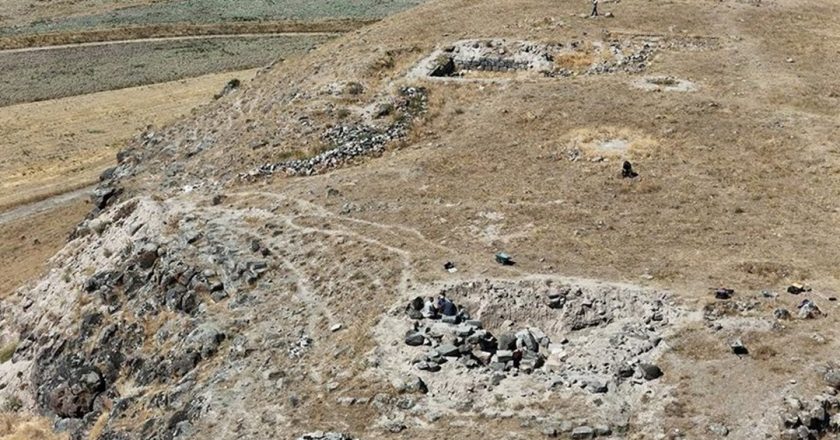 Van’da Körzüt Kalesi kalıntılarında arkeolojik kazılar sürüyor
