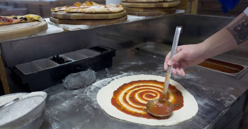 Pizzanın yanında kokain: Alman pizzacısına uyuşturucu baskını, çok sayıda kişi tutuklandı