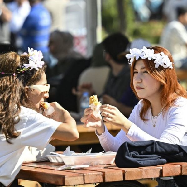 Sekizincisi düzenlenen Adana Uluslararası Lezzet Festivali’ne 800 bini aşkın kişi katıldı