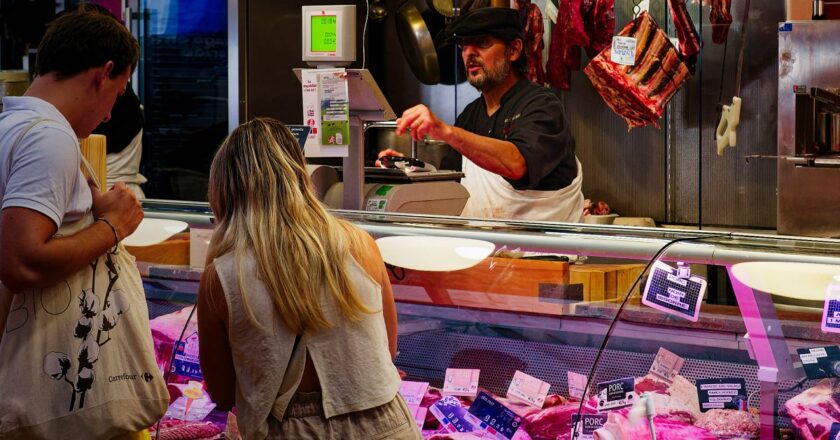 Avrupalı yolcuların İngiltere’ye et ve süt ürünleri getirmesi yasaklandı