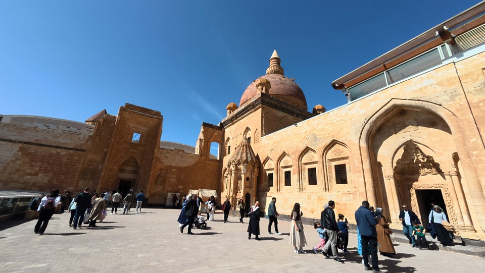 Tatil sırasında ushak Paşa Sarayı'na yoğun ilgi - 2