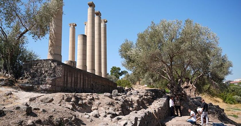 Smyrna Höyüğü’nde kazı çalışmaları sürüyor